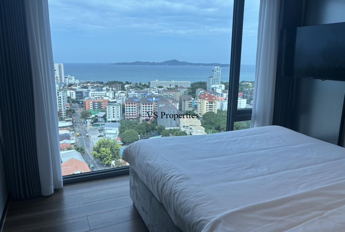 For Rent | 1 Bedroom Condo with Garden, City & Sea View at Beverly Mountain Bay, Pratamnak, Pattaya.