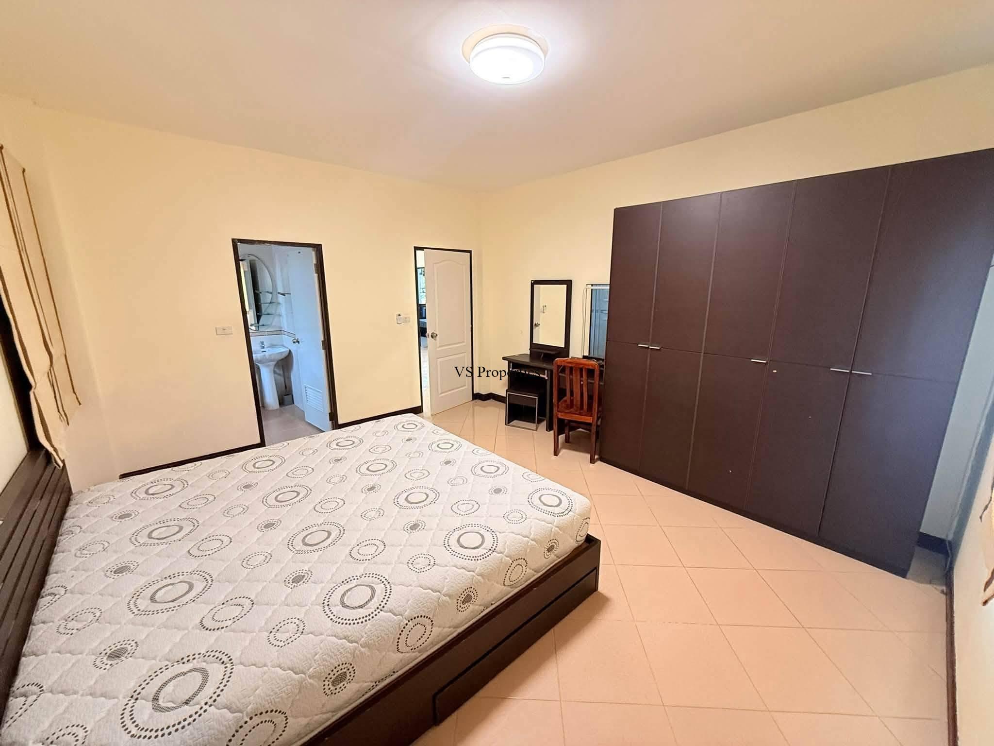 14 For Rent | Detached House 4 bedrooms Fully Furnished in Soi Noen Phlap Wan, Pattaya.