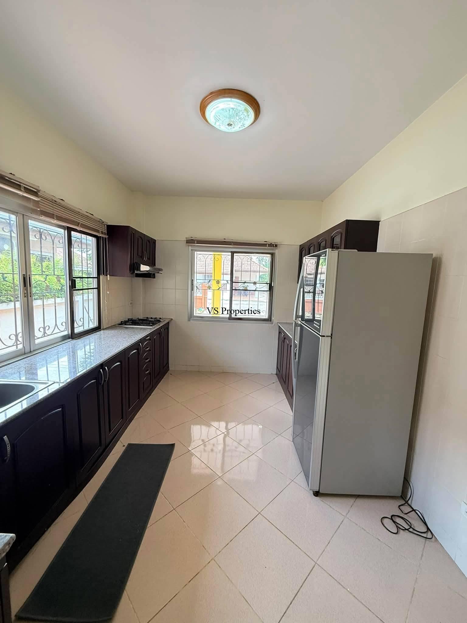 For Rent | Detached House 4 bedrooms Fully Furnished in Soi Noen Phlap Wan, Pattaya.
