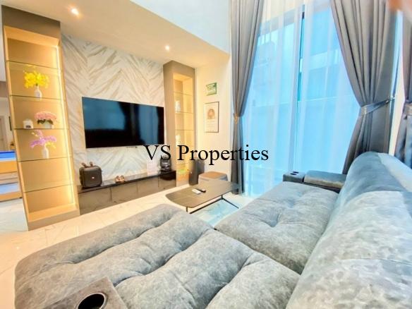 For Rent | Luxury 6-Bedroom Modern Pool Villa at Thung Klom-Tan Man, Pattaya.