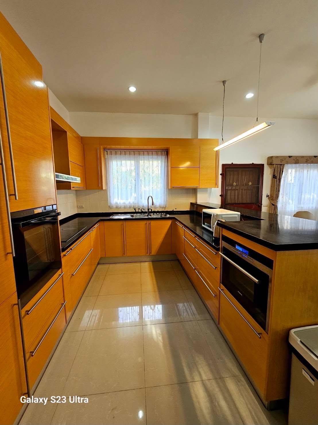 6 For Rent | Spacious 3-Bedroom at House Baan Panalee in Huay Yai, Pattaya.