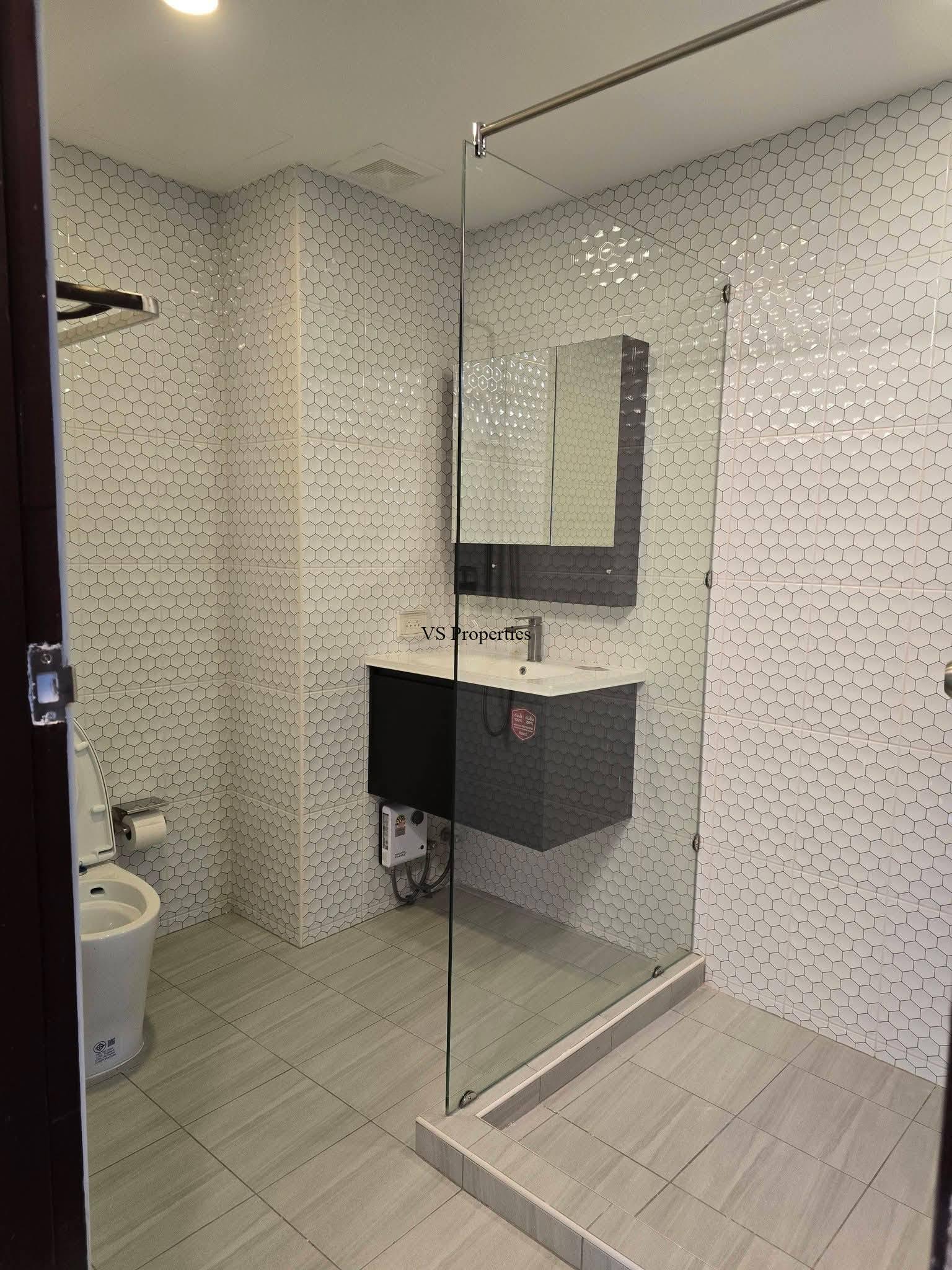 Foe Rent | Spacious 2-Bedroom Condo at Wongamat Privacy Residence.