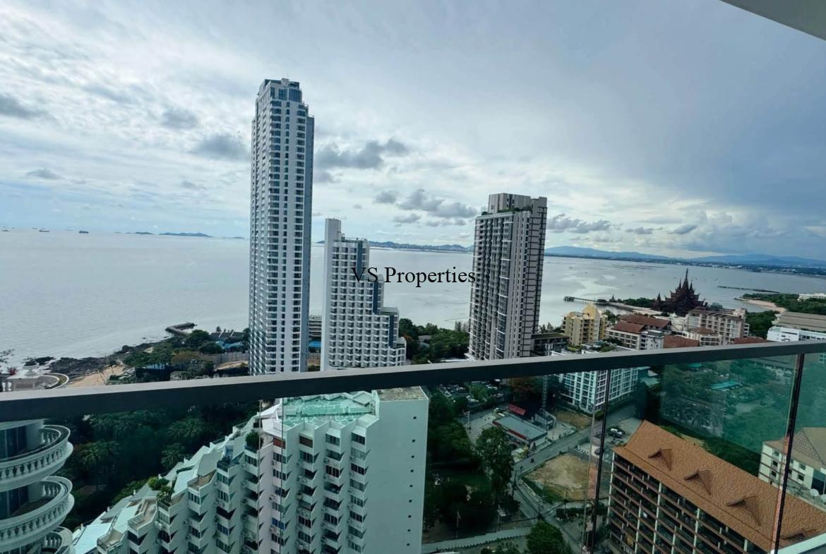 For Rent | Luxury Beachfront Studio Condo at Wongamat Tower, Naklua, Pattaya.