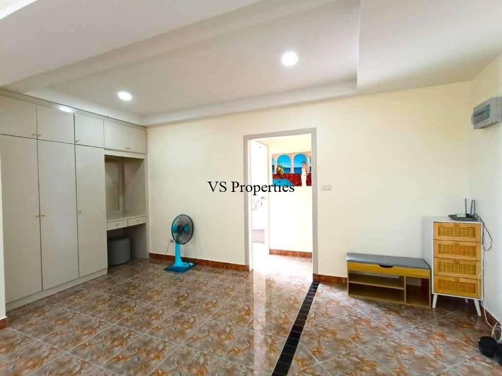For Rent | 1 bedroom living with generous space and convenient facilities at Siam Oriental Garden Pratumnak, Pattaya.