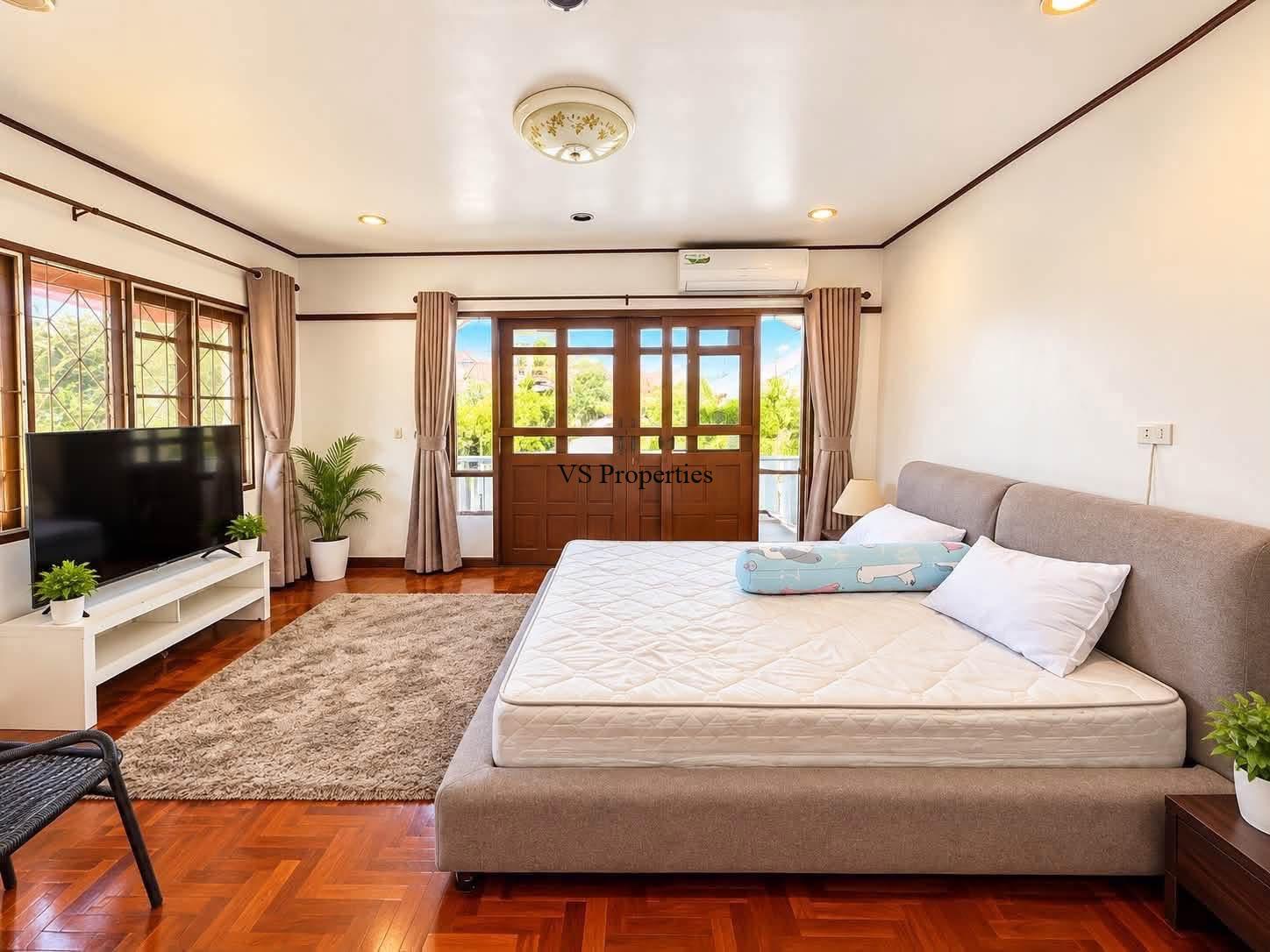 For Rent | 4 Bedroom detached house Luxury House in Central Pattaya.