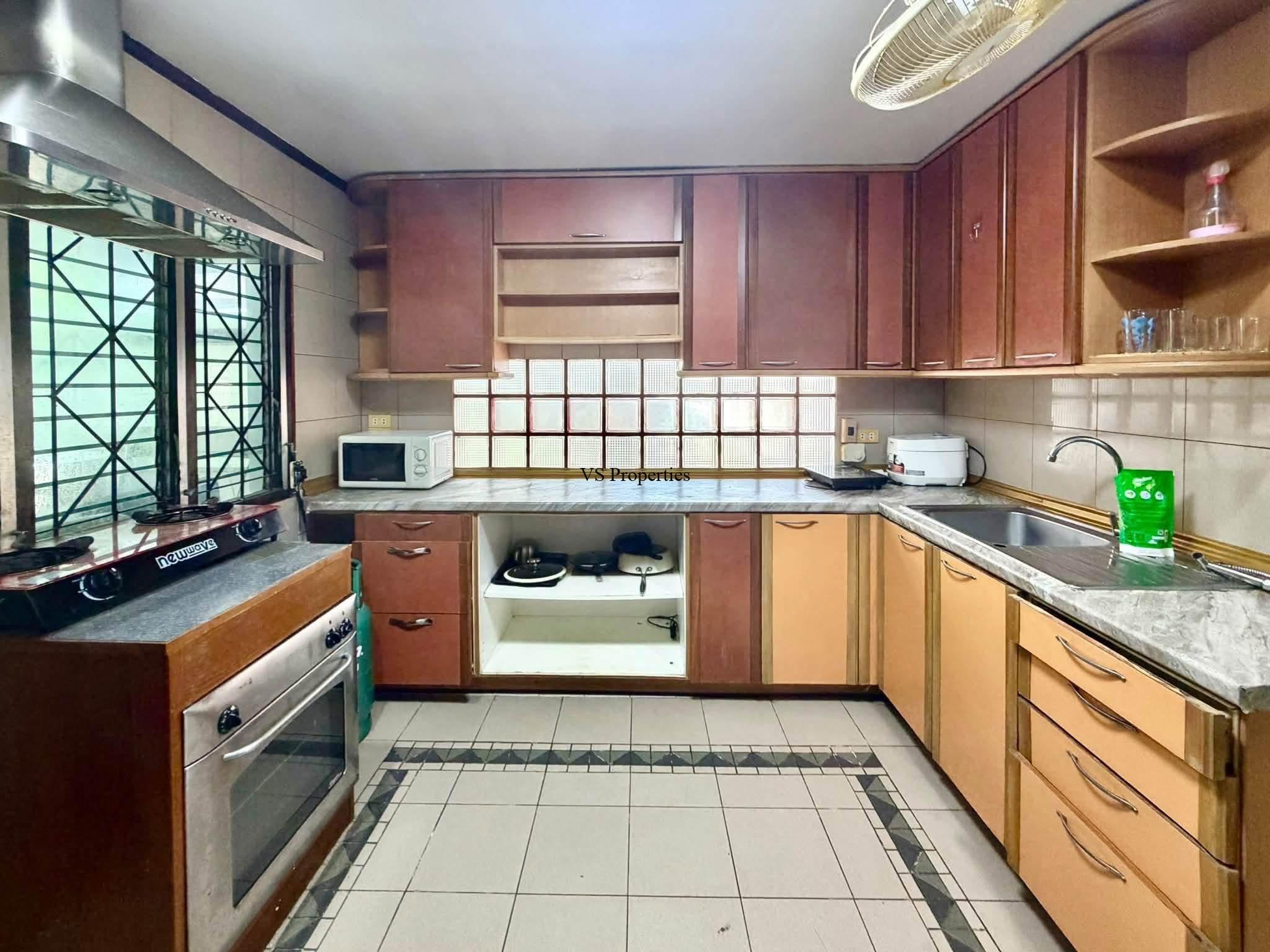 For Rent | 4 Bedroom detached house Luxury House in Central Pattaya.
