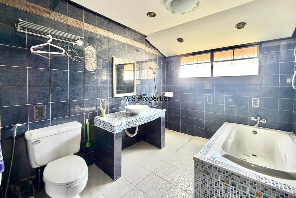 For Rent | 4 Bedroom detached house Luxury House in Central Pattaya.