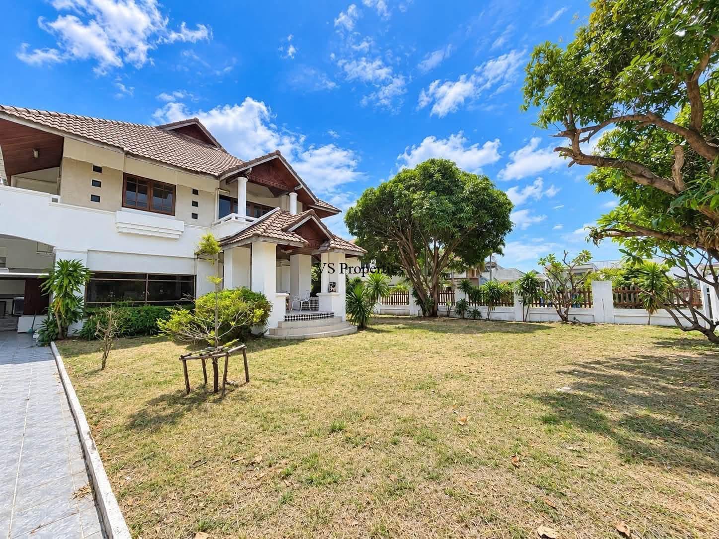 IMG_2203 For Rent | 4 Bedroom detached house Luxury House in Central Pattaya.