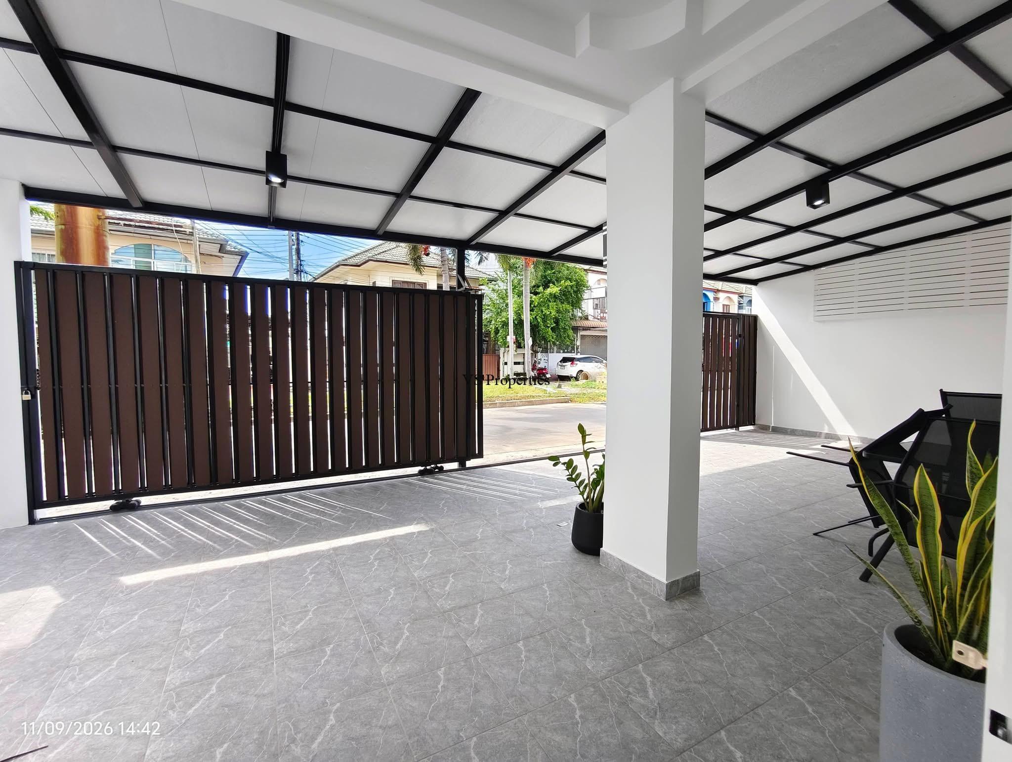 For Sale | Direct Installment Option 4 Bedrooms Detached House in Chatkaeo 9 Village Noen Phlap Wan, East Pattaya.
