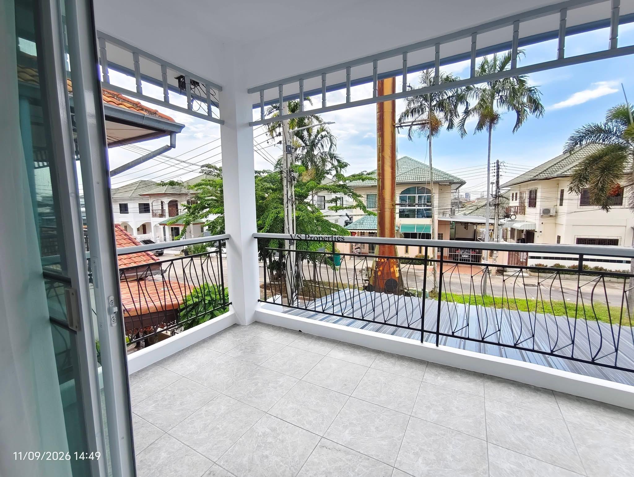 For Sale | Direct Installment Option 4 Bedrooms Detached House in Chatkaeo 9 Village Noen Phlap Wan, East Pattaya.